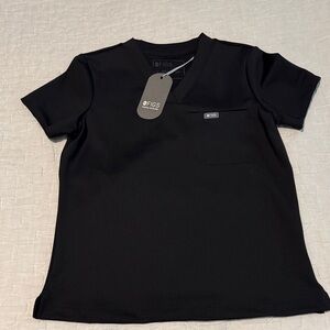Figs Womens Black V-Neck Scrub Tee FORMX
